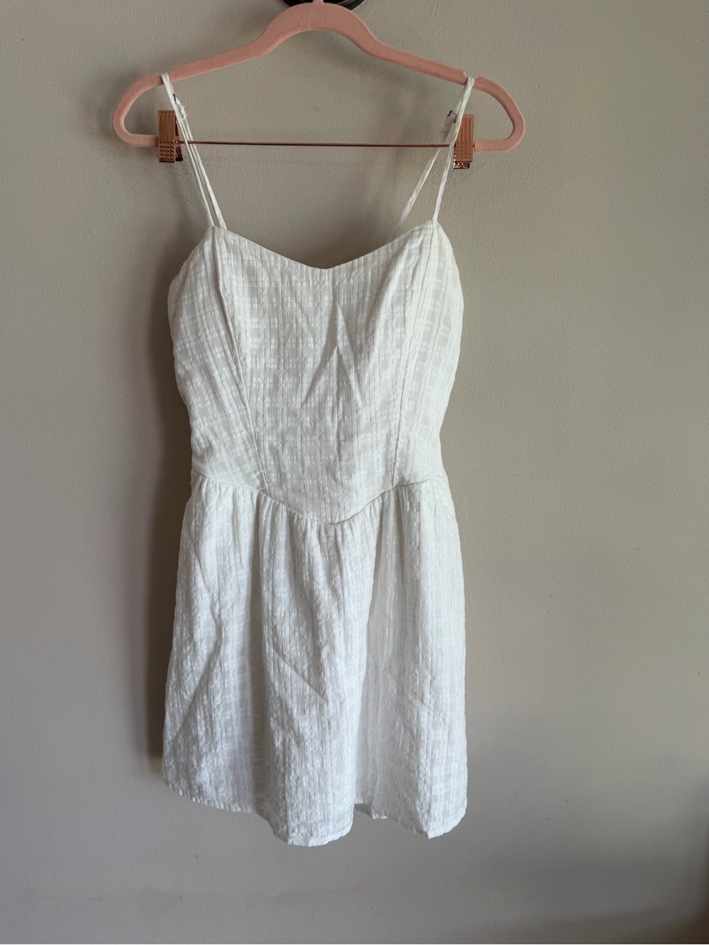 Hollister White Textured Open Back Mini Dress Sweetheart Neck‎ Pockets Small